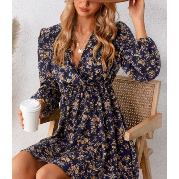 Cupshe Dresses & Skirts - Cupshe Women's Long Sleeve Elastic Waist Ditsy Floral Dress Small